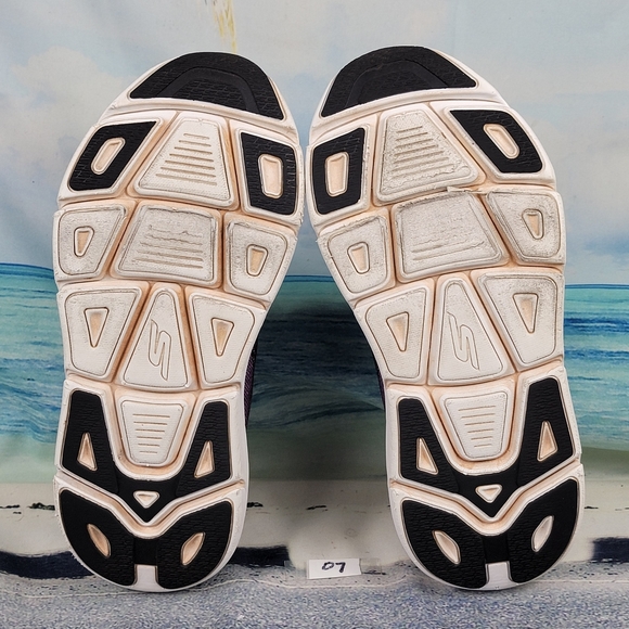 Skechers Go Run Max Cushioning Premier Womens 7 - Picture 9 of 10